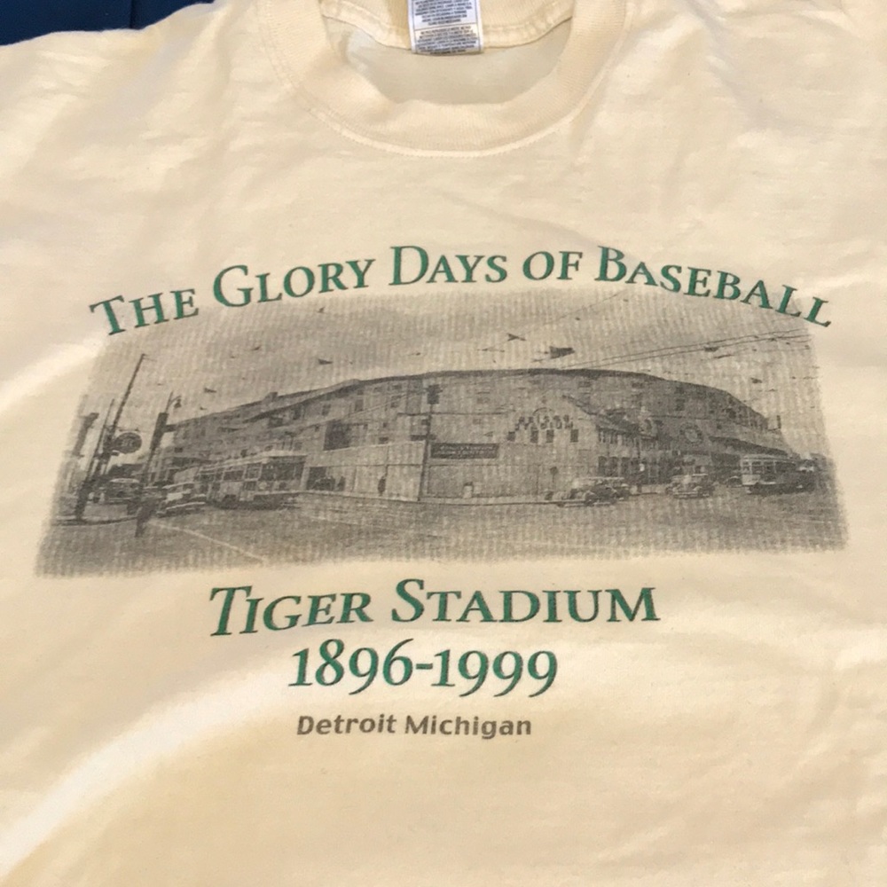 1999 Tiger Stadium Commemorative tee, size L
